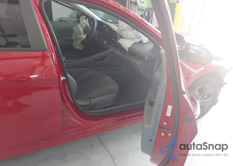 2021 Hyundai Elantra Sel z USA, uszkodzony, nr VIN KMHLS4AG9MU141329